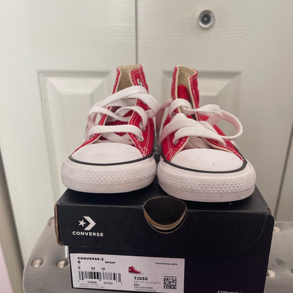 Sneakers